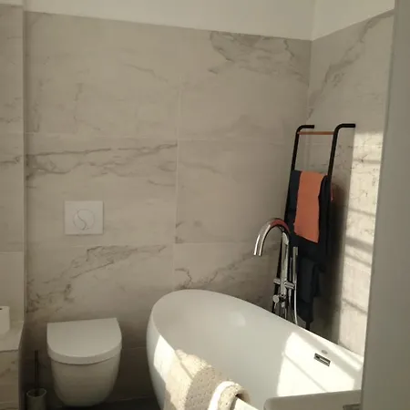 La Traversiere-chambre D'hotes Bed & Breakfast Tours