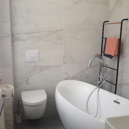 La Traversiere-chambre D'hotes Bed & Breakfast Tours