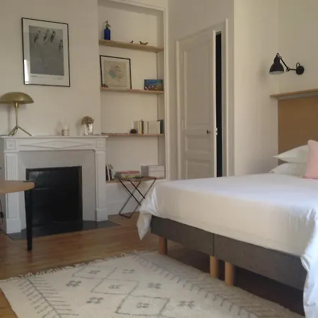 La Traversiere-chambre D'hotes 2* Tours