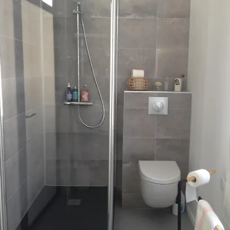 La Traversiere-chambre D'hotes 2*