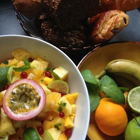 La Traversiere-chambre D'hotes 2*