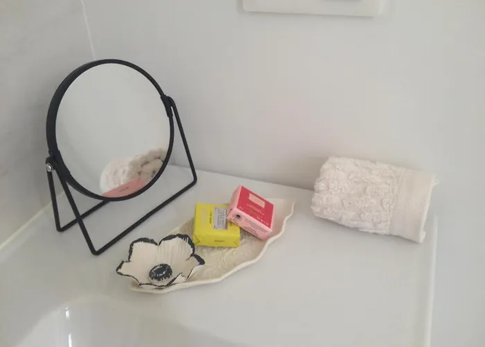 La Traversiere-chambre D'hotes 2* Tours