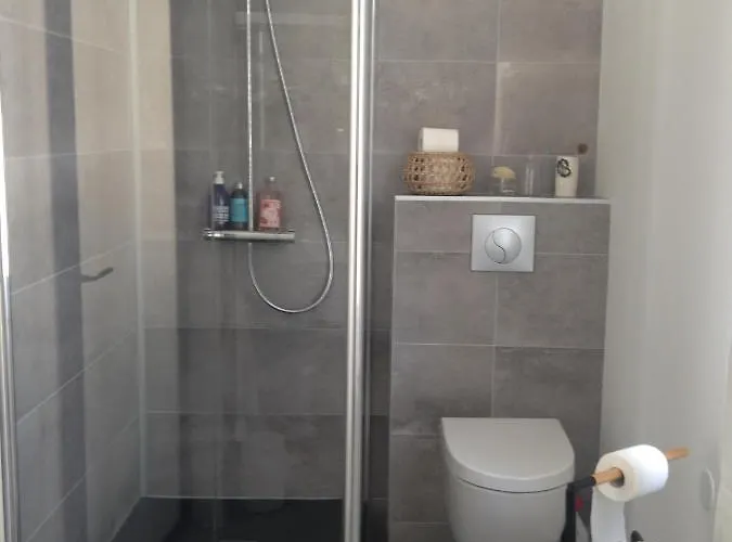 La Traversiere-chambre D'hotes 2*